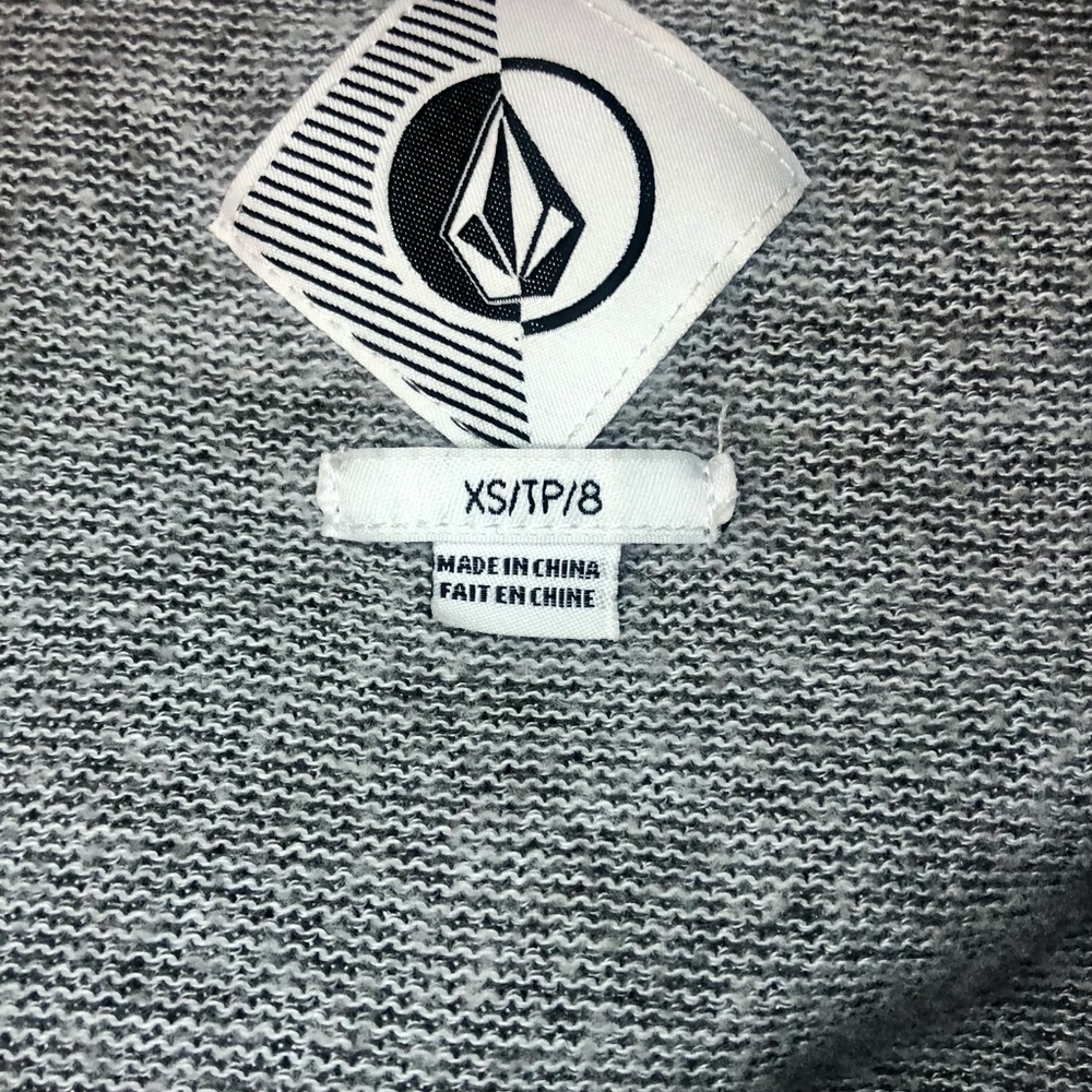 Women’s Volcom Heather-Gray Zip-Up Hoodie w/ a Raised Neck - Picture 4 of 16